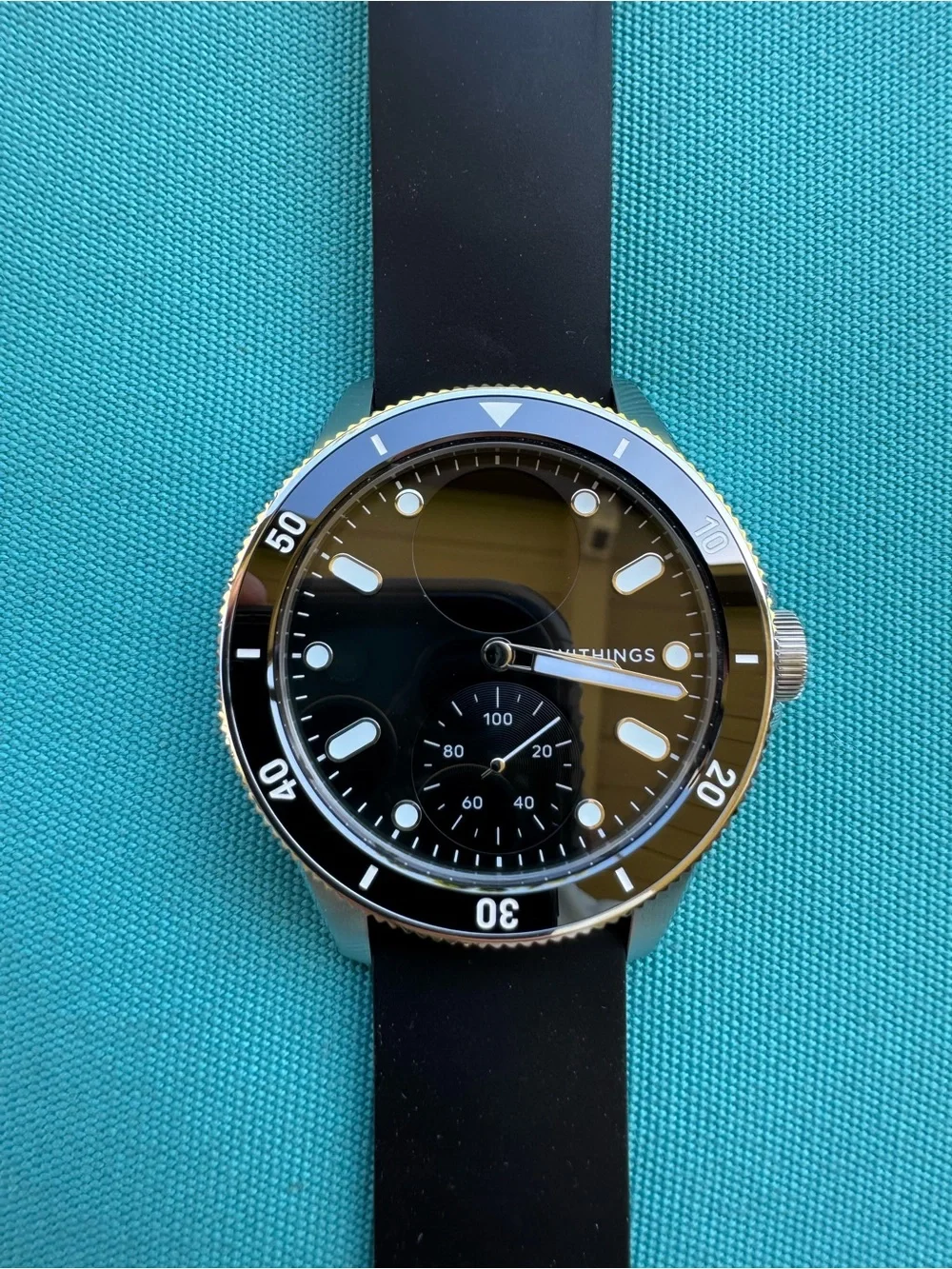 Gently Used Withings Smartwatch with Metal/Rubber Band & Charger. Gently Used
